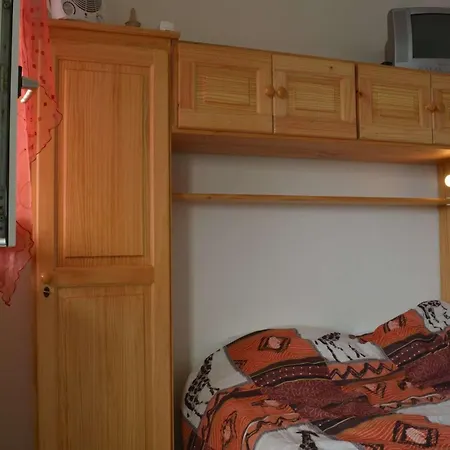 Agreable Situe Dans Un Quartier Calme Cyprien Sc050-040d 아파트