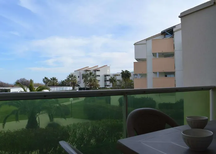 Agreable Situe Dans Un Quartier Calme Cyprien Sc050-040d *